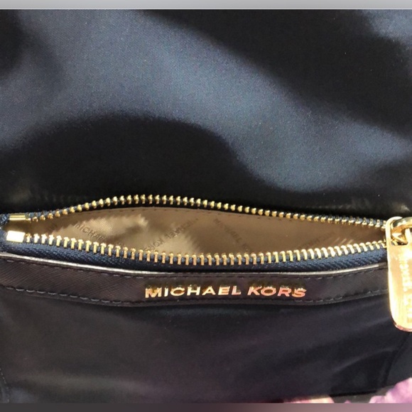 MICHAEL KORS MORGAN BLACK NYLON CROSSBODY MESSENGER HANDBAG - Picture 6 of 6